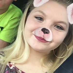 Meet your Posher, Karissa